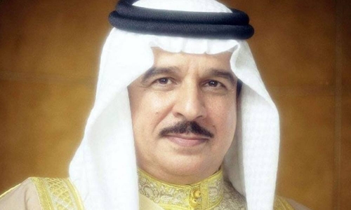 HM King Hamad invites Arab leaders to Bahrain summit