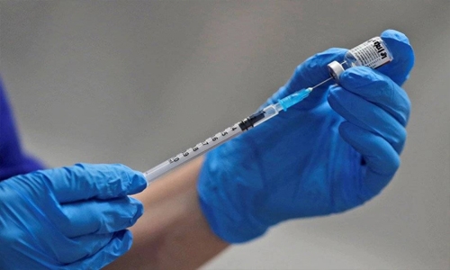 Italian woman gets six doses of Pfizer vaccine in error