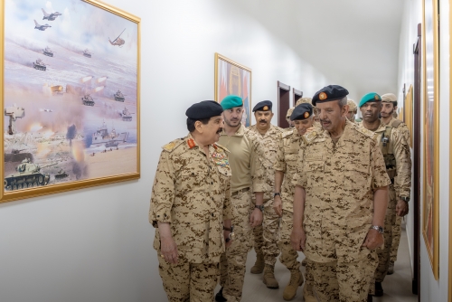 HM King Meets Bahrain Defence Force Personnel, Praises Courage and National Unity HM King Meets Bahrain Defence Force Personnel, Praises Courage and National Unity