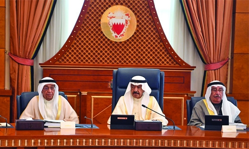 Cabinet reviews development works in Bahrain