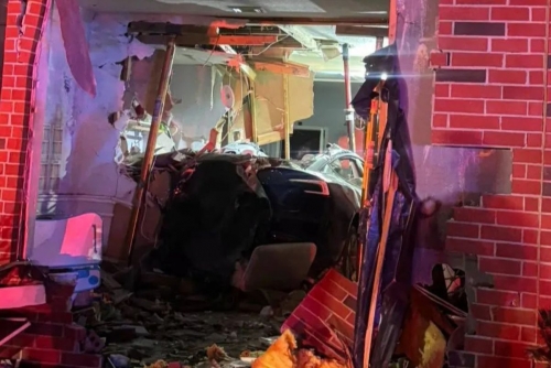 Tesla Driver Using Autopilot Crashes Into Texas Home, Killing a Woman Tesla Driver Using Autopilot Crashes Into Texas Home, Killing a Woman