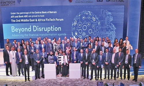 Prepare for changes in tech, services, experts urge banks Prepare for changes in tech, services, experts urge banks