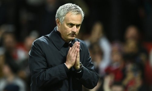 Mourinho charged over referee comments