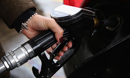 Oil prices dip despite Middle East tensions