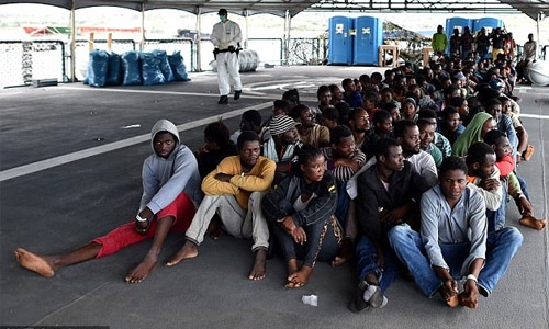 5,000 migrants rescued in 48 hours off Libya 5,000 migrants rescued in 48 hours off Libya