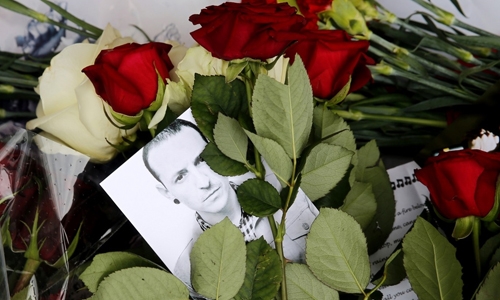 Linkin Park plans public memorial for late singer