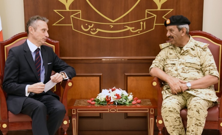 Commander-in-chief receives French ambassador Commander-in-chief receives French ambassador