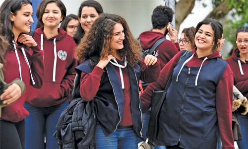 Tunisian girls rebel  against uniform