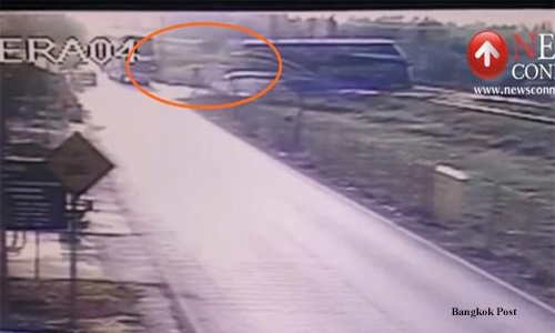 Three dead after Thai train crashes into tour bus