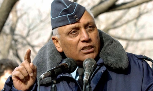 India arrests former air force chief in chopper scam