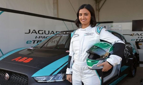 Saudi Arabia's first female F3 driver sets ambitious targets after BRDC British F3 Championship debut Saudi Arabia's first female F3 driver sets ambitious targets after BRDC British F3 Championship debut
