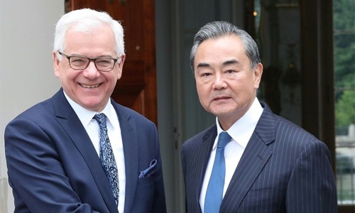 Poland urges China to boost investment, drop tariffs Poland urges China to boost investment, drop tariffs