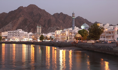 Oman announces ban on commercial activities, cancels Eid prayers