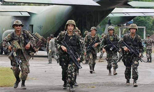 Philippine army: 10 dead in clashes with Islamic militants Philippine army: 10 dead in clashes with Islamic militants