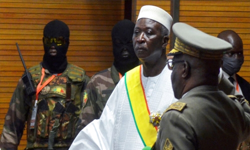 Mali military frees president, prime minister Mali military frees president, prime minister
