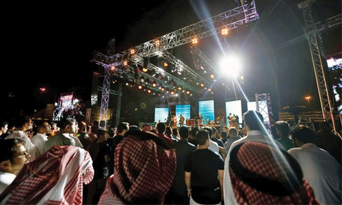 Saudis attend first jazz fest Saudis attend first jazz fest