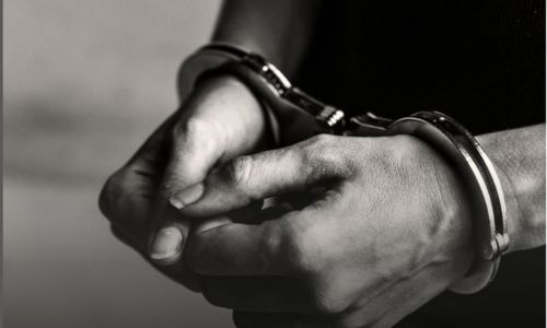 Capital Governorate Police Arrest Suspect for Currency Scam, Stealing 5,800 Dinars