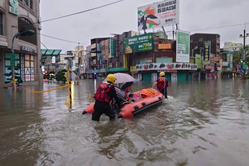 2 Tropical Storms Disrupt Japan and Taiwan, Triggering Evacuations and Flight Cancellations