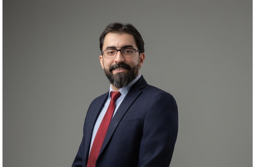 Bahrain Hospital Pioneers Groundbreaking Keratoconus Surgery