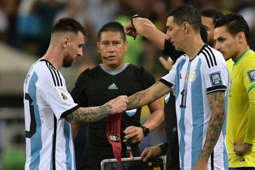 Just enjoy Messi and Di Maria while you can, urges Scaloni