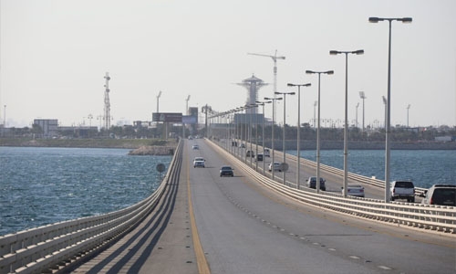 Bahrain eases restrictions for travellers entering King Fahd Causeway