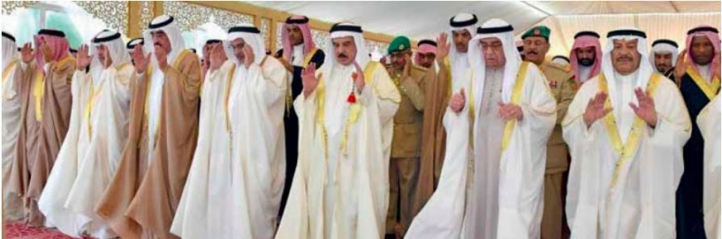 HM King performs Eid Al-Fitr prayers