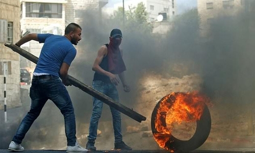 Israel again shuts down Palestinian radio station Israel again shuts down Palestinian radio station