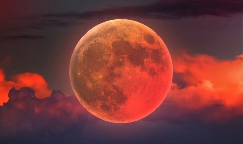 Countdown Begins for Total Lunar Eclipse in Bahrain Countdown Begins for Total Lunar Eclipse in Bahrain