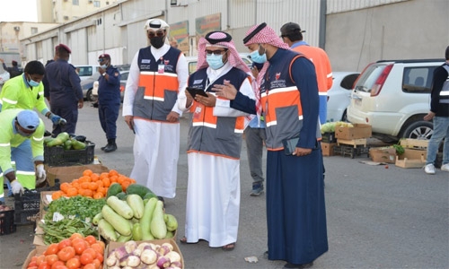Three inspection campaigns conducted against illegal street vendors in Bahrain Three inspection campaigns conducted against illegal street vendors in Bahrain