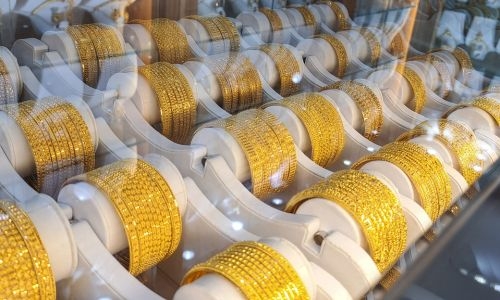 Record gold prices take shine off London jewellers