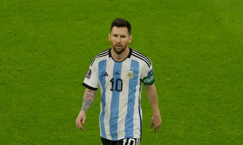 Fifa World Cup: Messi and Lewandowski's tournament dreams hang in the balance
