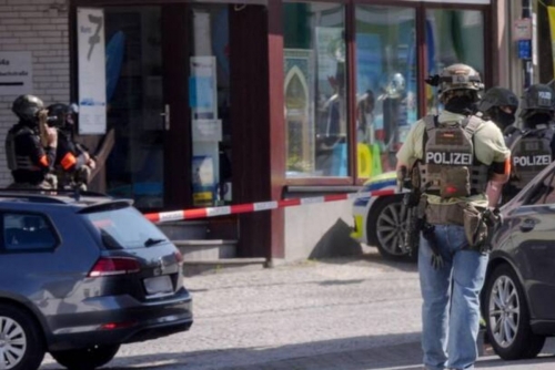 Hostages taken at bank in western Germany: police Hostages taken at bank in western Germany: police