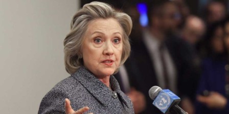 Hillary Clinton hits back at Jeb Bush on Iraq