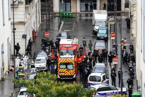 Paris cleaver attack suspect says wanted to target Charlie Hebdo