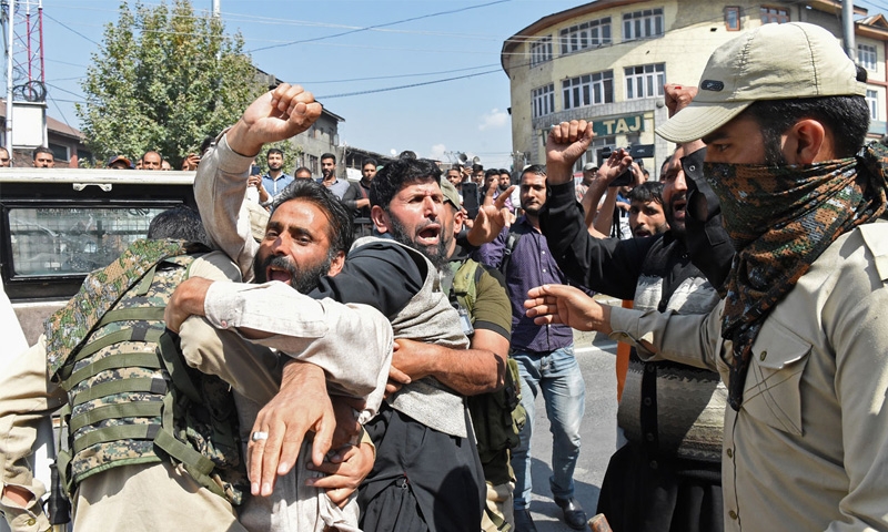 Six killed in Kashmir Six killed in Kashmir