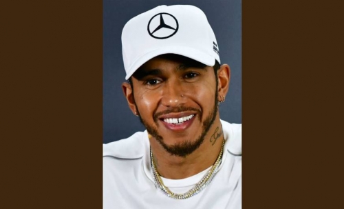 Hamilton will sign new Mercedes deal ‘in coming weeks’