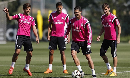 Real, Atletico hit by one year transfer bans