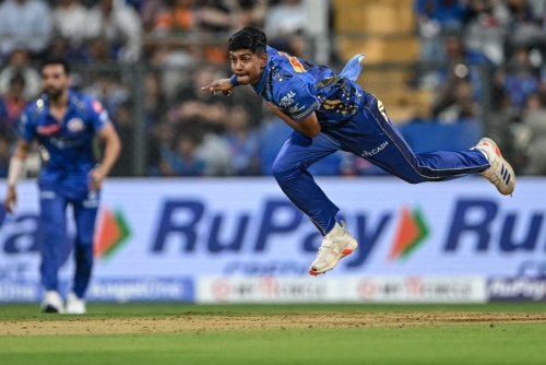 Mumbai crush Kolkata for first IPL 2025 victory 