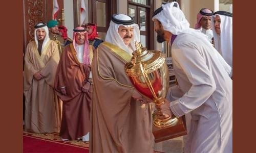 Bahrain King commends HH Shaikh Nasser for world endurance victory