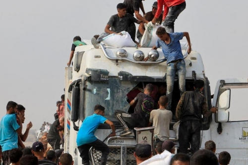 Air Strikes on Gaza City Intensify Amid Plans to Expand War Air Strikes on Gaza City Intensify Amid Plans to Expand War