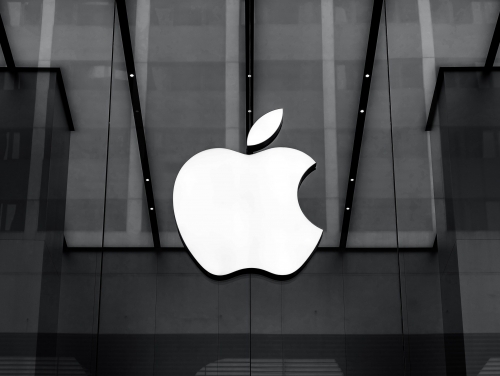 Apple to open its first India online store