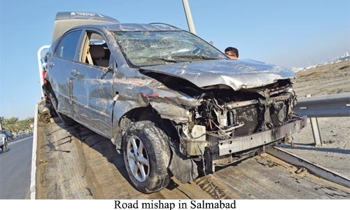 Car rams into road barrier at Salmabad