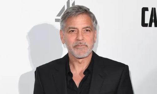 Clooney denies rumours of him reprising Batman's role in The Flash Clooney denies rumours of him reprising Batman's role in The Flash