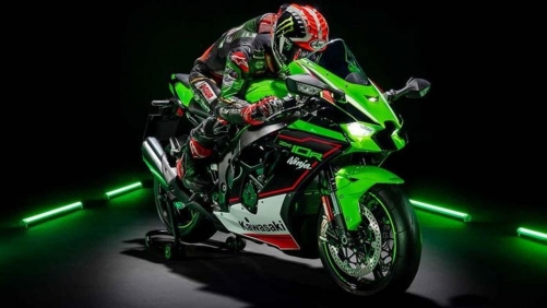 Kawasaki unveils 2024 Ninja ZX-10R and ZX-10RR