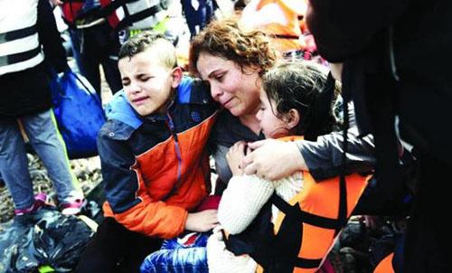 Two more child migrants drown off Greece as UN warns of arrival spike