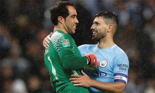 Bravo heroics help Man City beat Wolves Bravo heroics help Man City beat Wolves