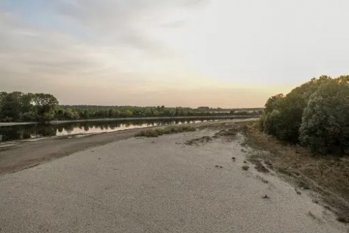 Northern Italy Faces Severe Drought as Po River Levels Plunge Northern Italy Faces Severe Drought as Po River Levels Plunge