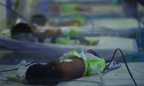  Indian police arrest father of baby girl buried alive