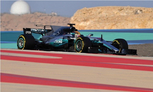 F1 warms up with a trip to desert