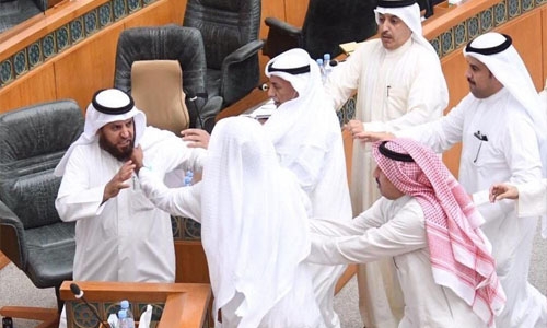 Kuwait Assembly backs budget but political feud rumbles on